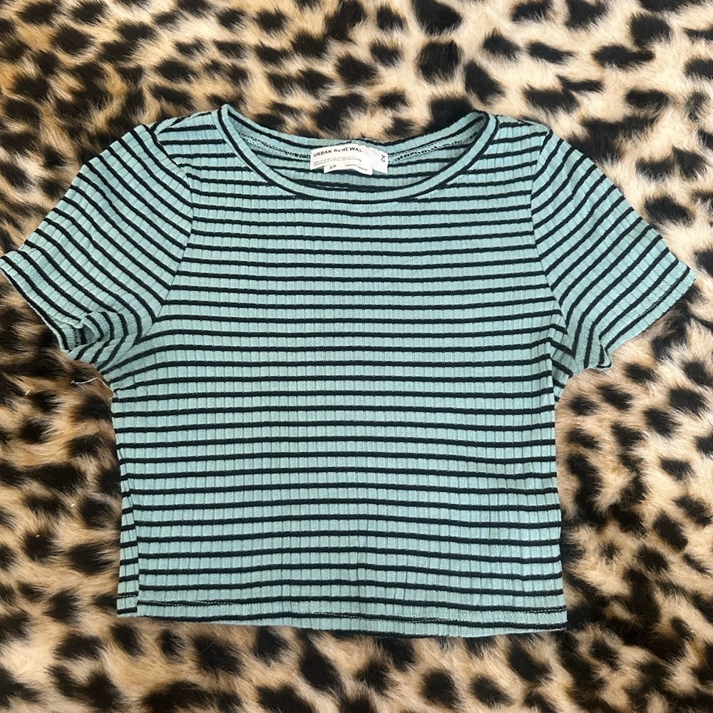 Blue and black stripped crop tee